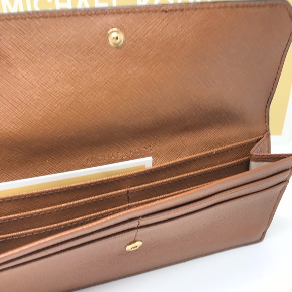 ➕ michael Kors hayes flat Jet set wallet luggage - Picture 5 of 6